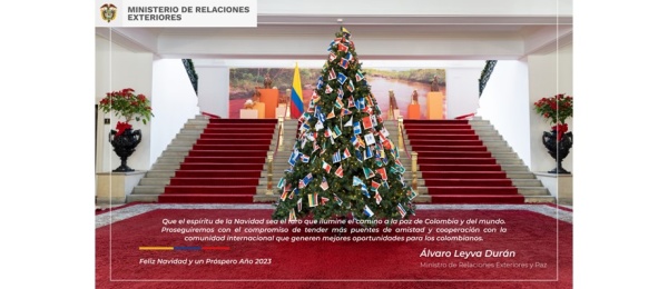 Ministro de Relaciones Exteriores Álvaro Leyva Durán, les desea una Feliz Navidad y Próspero Año 2023